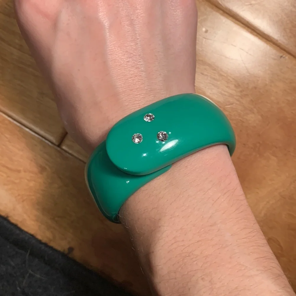 NWT green chunky bangle bracelet - Picture 5 of 8